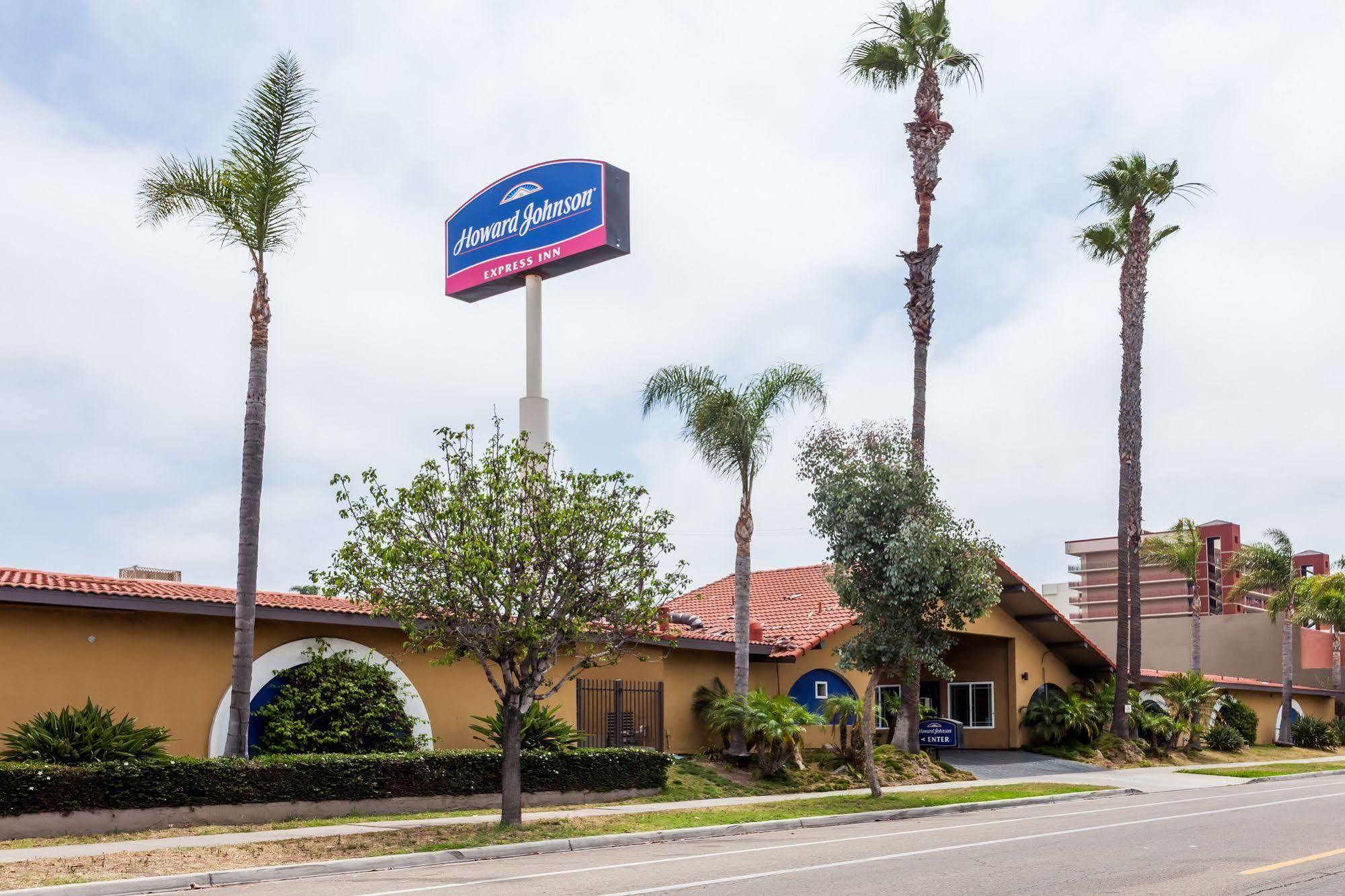 Howard Johnson By Wyndham National City/San Diego South Экстерьер фото
